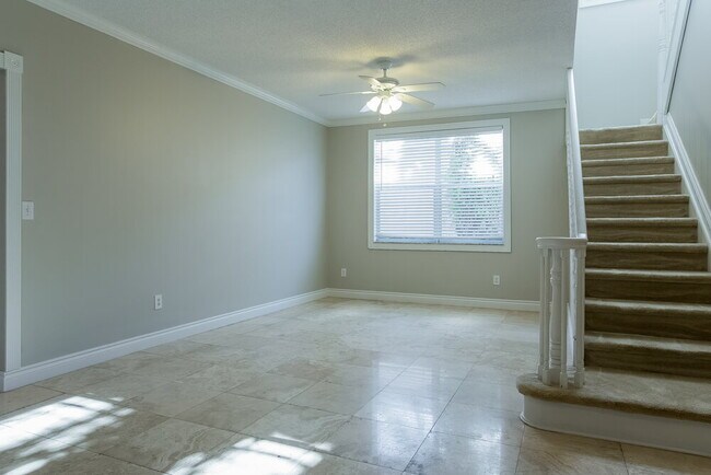 Foto del edificio - 16526 NW 20th St