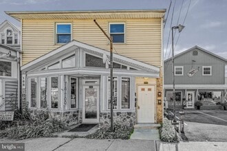 Building Photo - 168 N Washington St