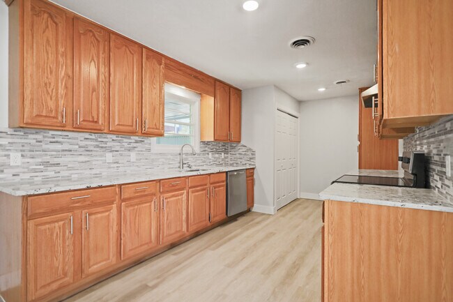 Foto del edificio - 5217 45th St