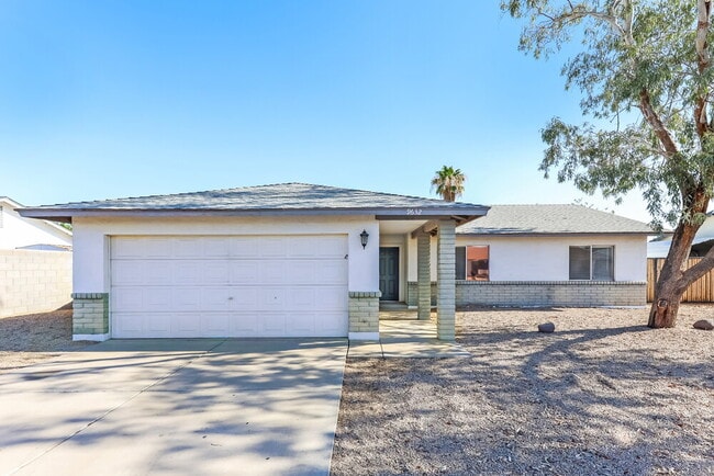 Building Photo - 9632 W El Caminito Dr