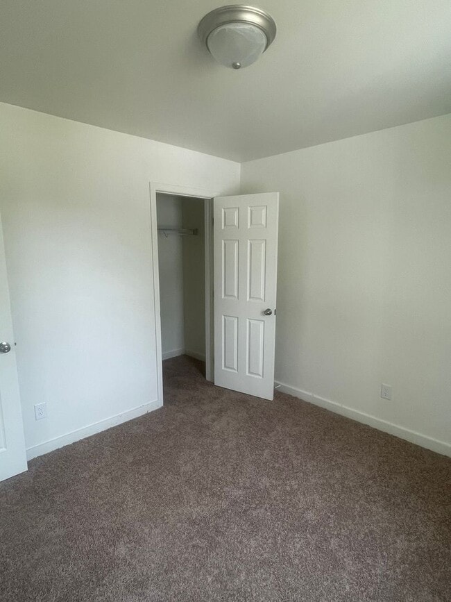 Foto del edificio - 3511 Jayne Ln NW
