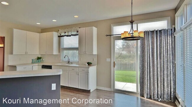 Building Photo - 3 br, 4 bath House - 2715 Morrie Drive