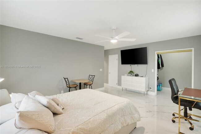 Foto del edificio - 2101 NW 26th St