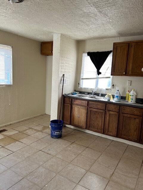 Foto del edificio - 4850 Porterfield Dr