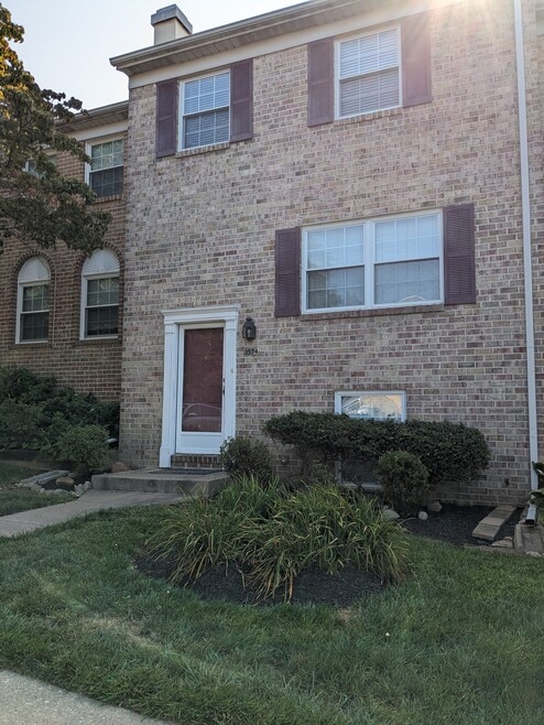 Building Photo - 3574 Lowlen Ct
