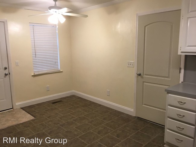 Building Photo - 3 br, 2 bath House - 5135 Amberwood Lane
