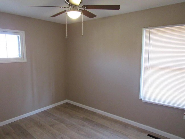 Foto del edificio - 4608 E 46th Street