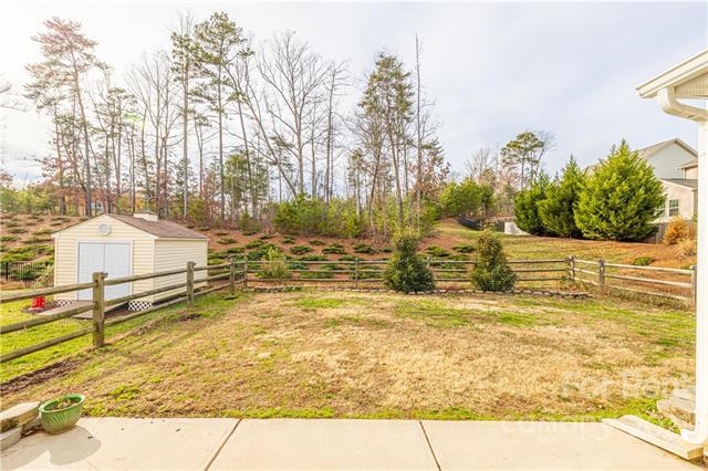Building Photo - 7402 Dover Mill Dr SW