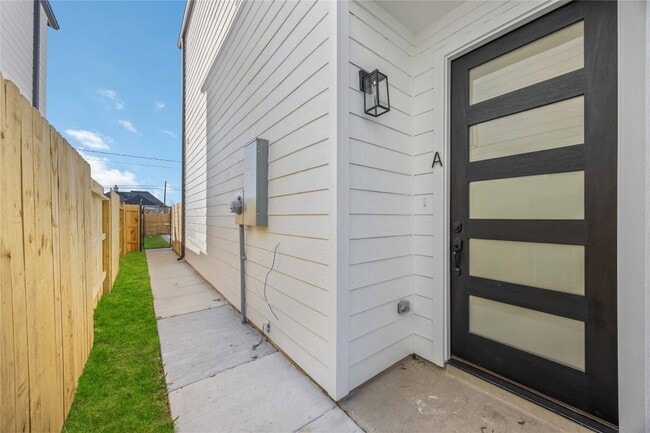 Building Photo - 1466 Ferguson Way