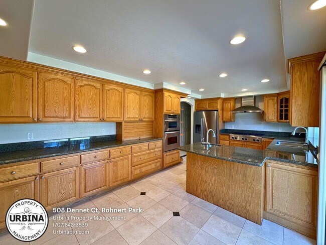 Foto del edificio - Expansive Rohnert Park D Section Home – Id...