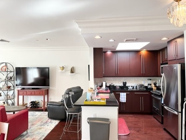 Foto del edificio - 629 Hammond St