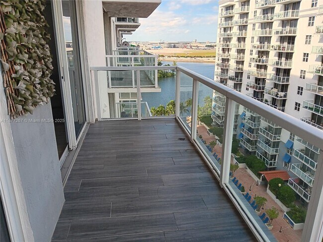 Foto del edificio - 5085 NW 7th St