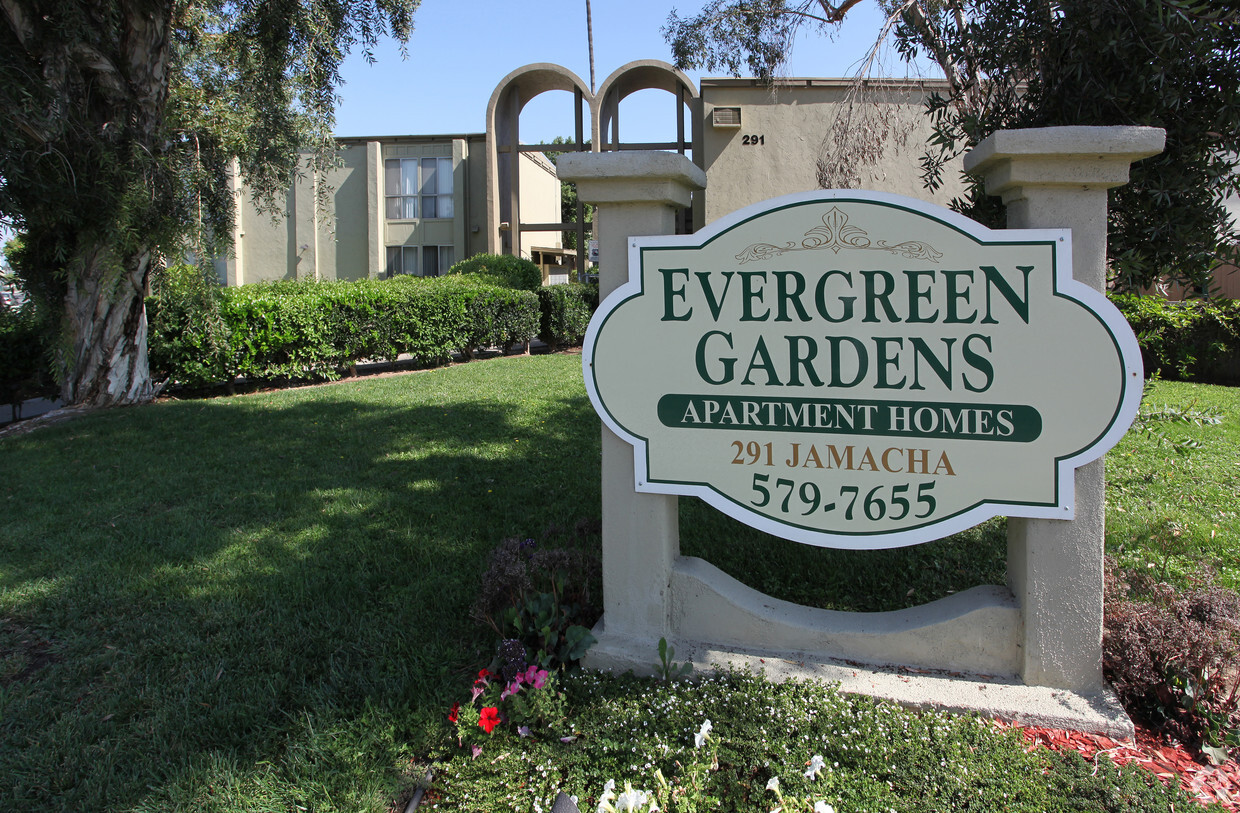 Foto del edificio - Evergreen Gardens