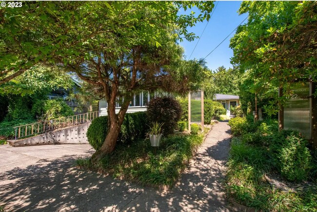 Street view - 1120 SE 31st Ave