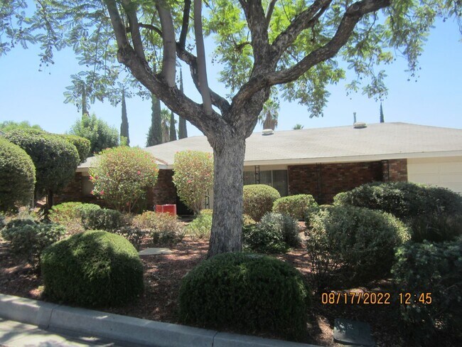 Foto del edificio - 3 br, 2.5 bath House - 1290 HIGHRIDGE ST