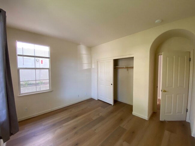 Building Photo - 4122 Horizon Ln