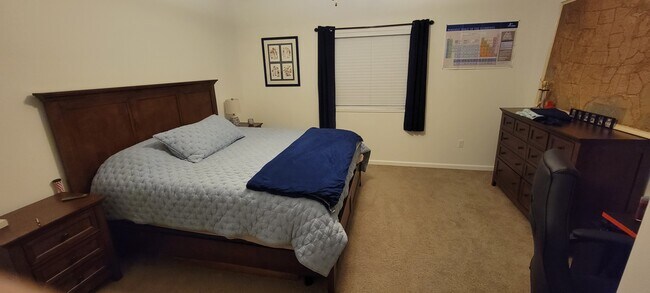 Foto del edificio - 3040 N 187th Ct