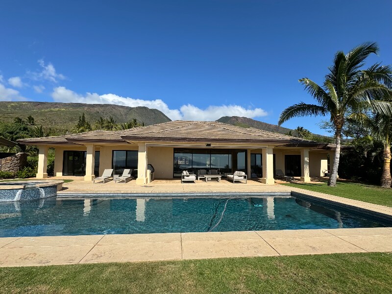 204 Awaiku St, Lahaina, HI 96761 House Rental in Lahaina, HI