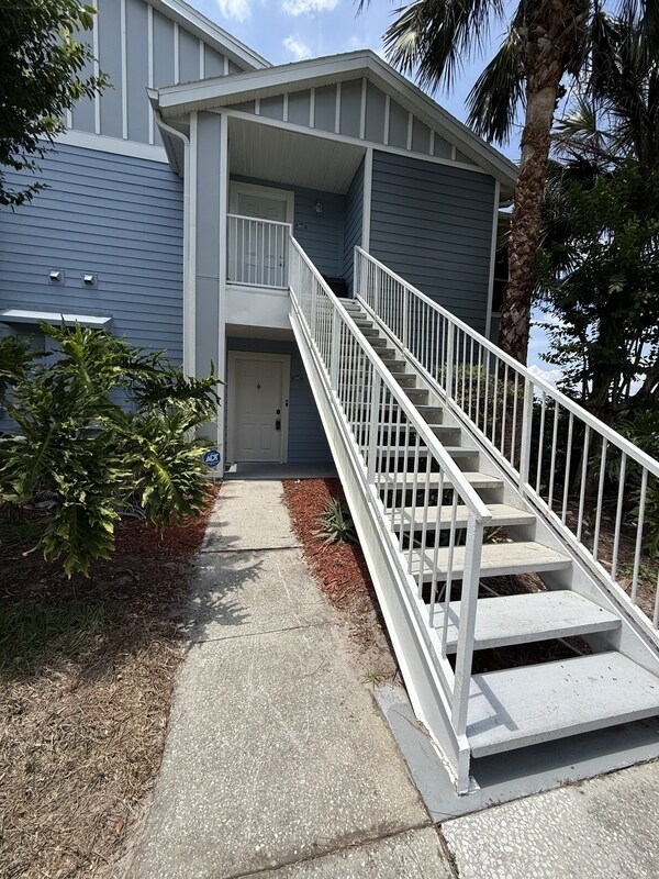 Primary Photo - 2501 Grassy Point Dr