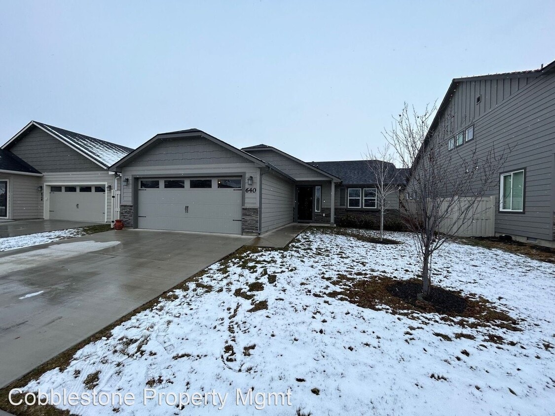 3 br, 2 bath House 640 Diamond Lake House Rental in Middleton, ID