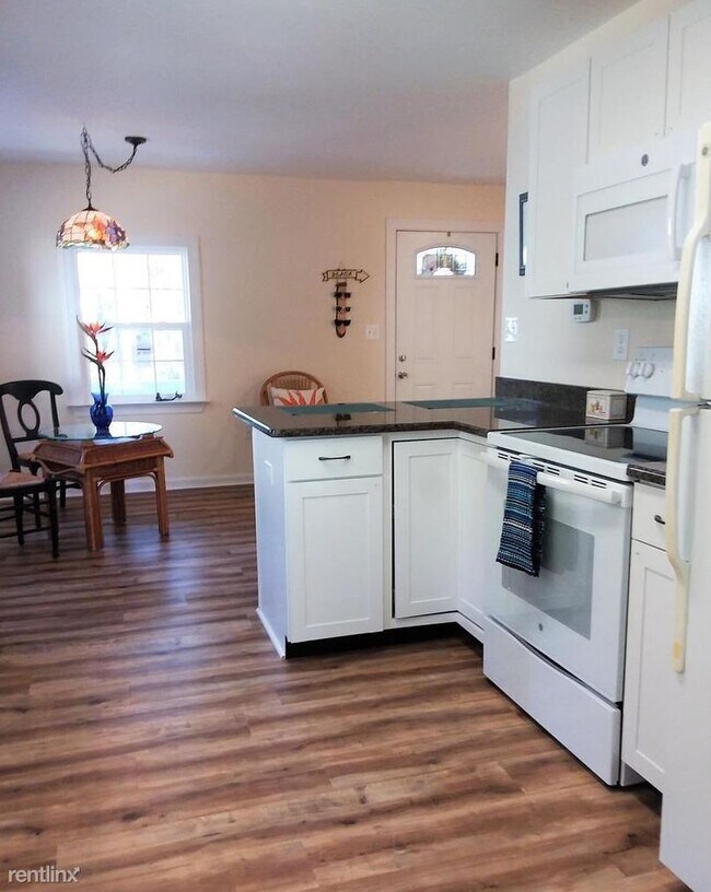 Building Photo - 2 br, 2 bath House - 521 Beech Drive