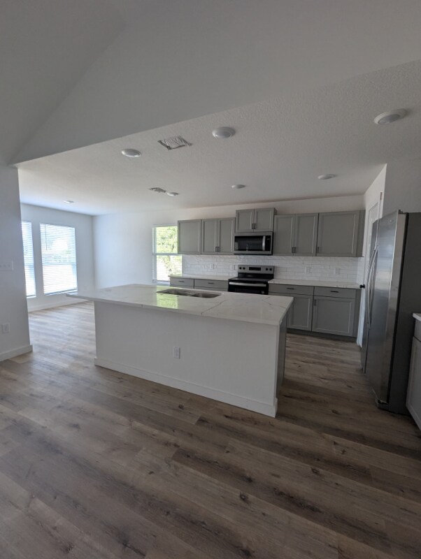 Foto del edificio - 913 Olive St