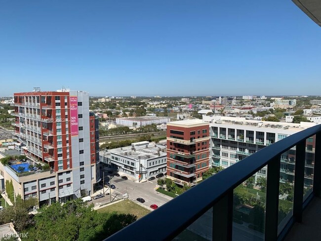 Foto del edificio - 1 br, 1.5 bath Condo - 1600 NE 1st Ave Ama...