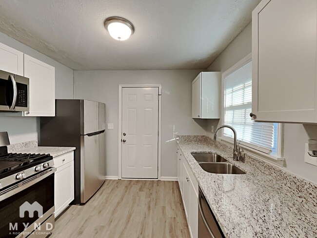 Building Photo - 6381 Impala Cir