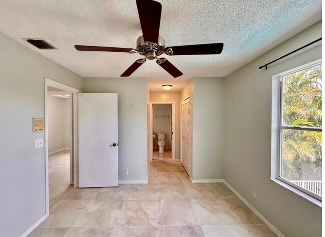 Building Photo - 2698 Linkside Dr
