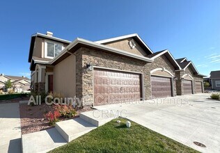 Building Photo - 764 Brambleberry Hts
