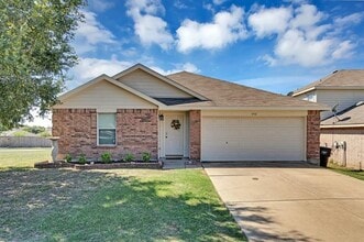 Building Photo - 4901 Parkview Hills Ln