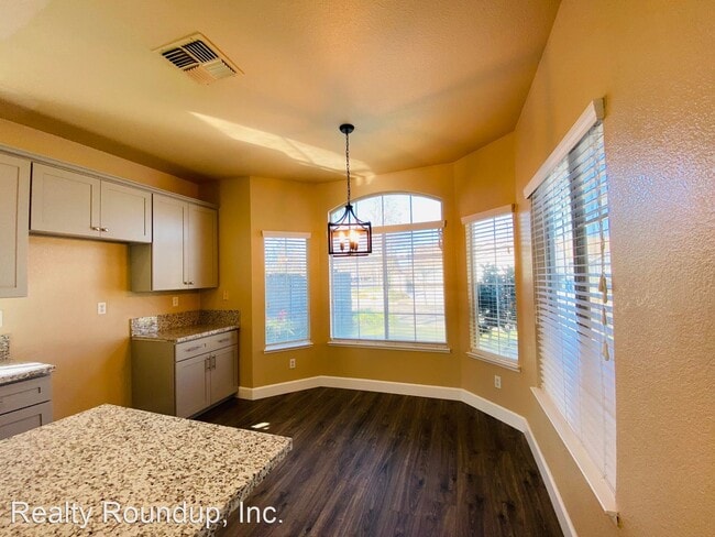 Building Photo - 3 br, 2 bath House - 8900 Bridalsmith Dr