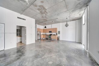 Building Photo - 2100 Van Buren St