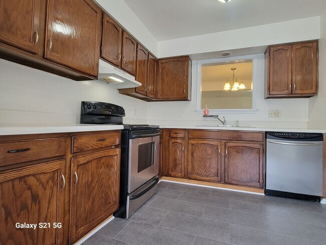 Foto del edificio - Updated 3BR Home in Virginia Beach – New HVAC, New Carpet & Washer/Dryer Included!