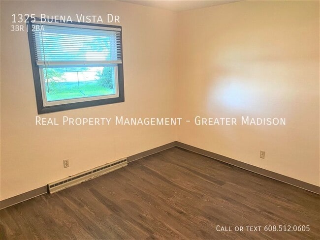 Foto del edificio - 1325 Buena Vista Dr