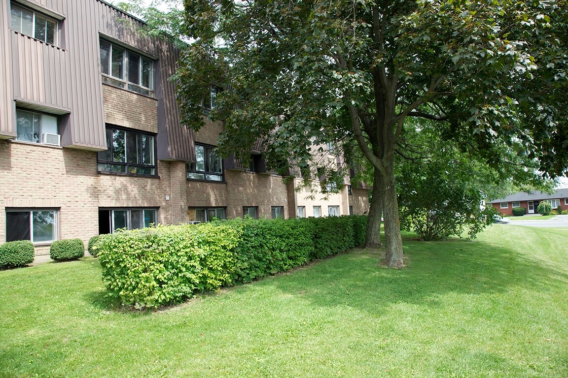 Primary Photo - Briceland Apartments