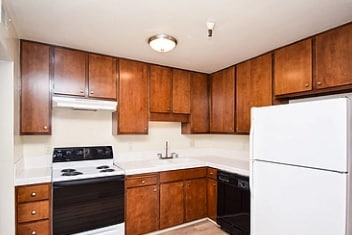 Building Photo - 2211 Latham St