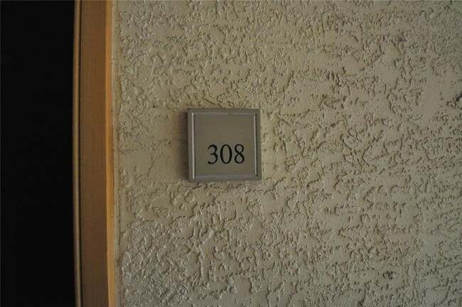 Foto del edificio - 5616 Pinnacle Heights Cir
