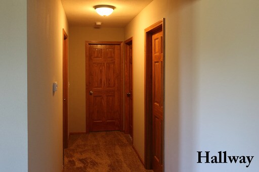 Building Photo - 6440 Sunny Meadow Dr
