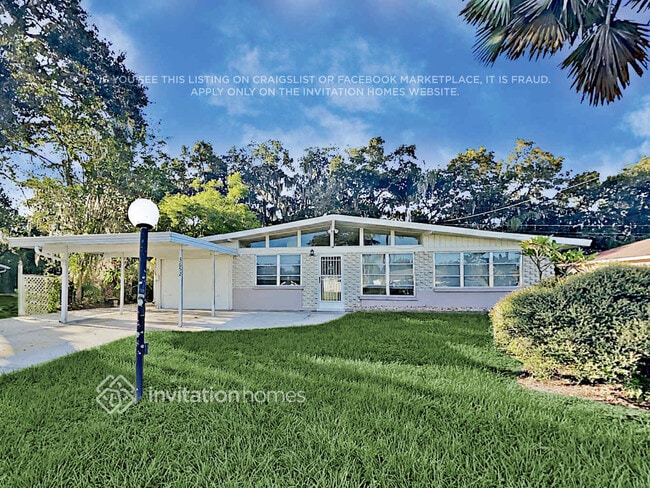 Building Photo - 3652 Prado Dr