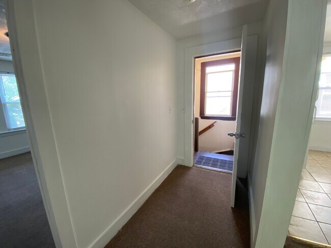 Foto del edificio - 43 Gilbert Ave