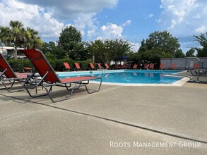 Building Photo - 387 Webster Rd