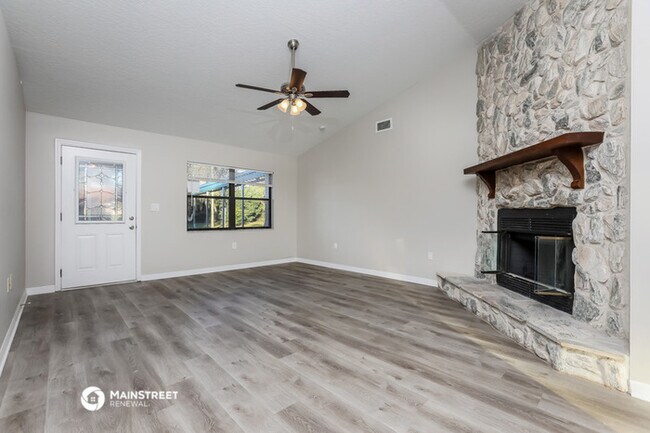 Building Photo - 7273 Carlowe Ave