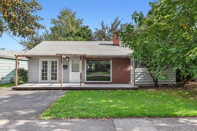 Foto del edificio - Wonderful 3 Bedroom Bungalow in St Johns w...