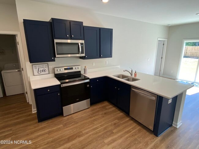 Building Photo - 2067 Bella Pt Dr