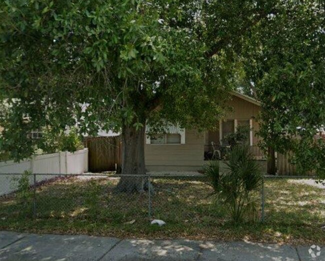 Building Photo - 1534 28th St N