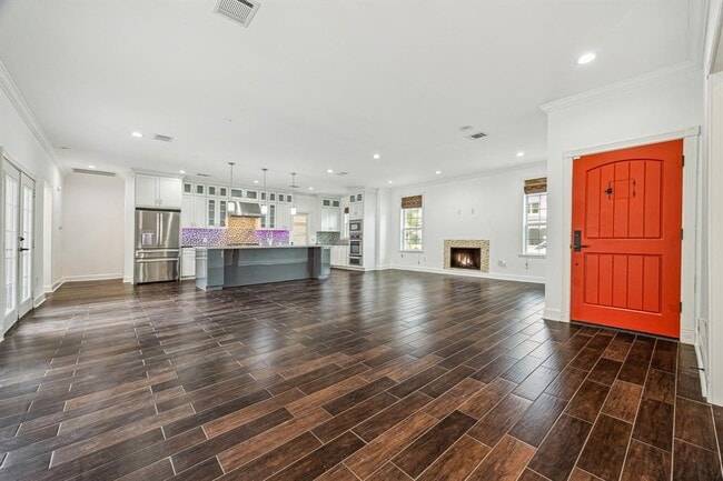 Building Photo - 5517 Schumacher Ln