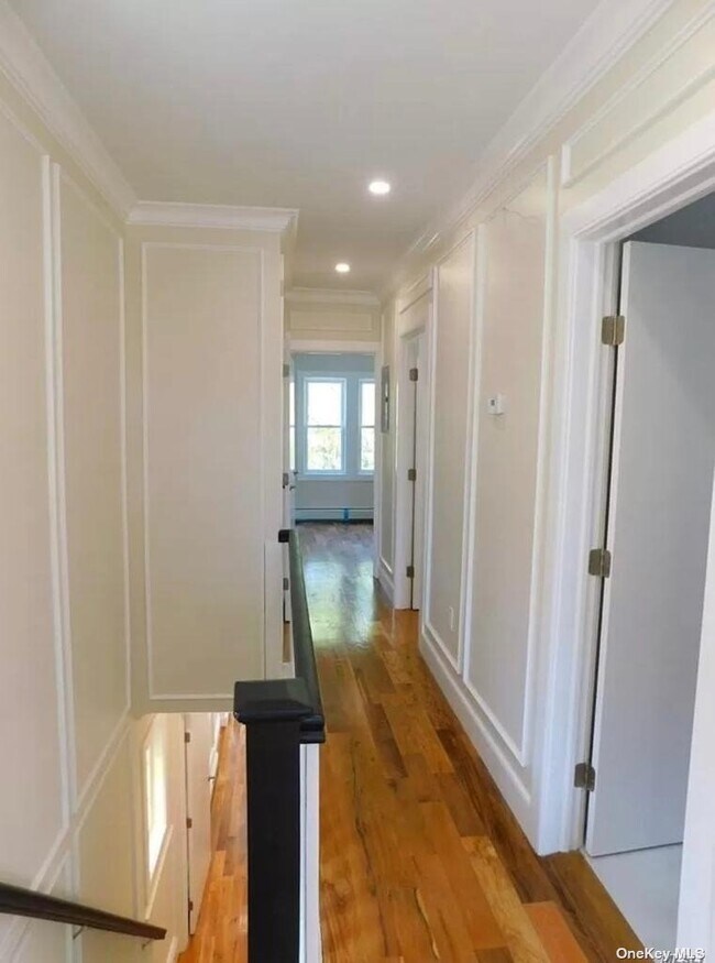 Building Photo - 116-10 103rd Ave