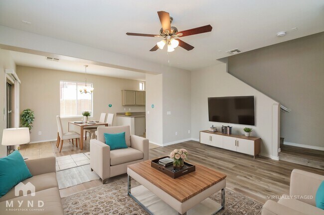 Foto del edificio - 3851 E Flower St