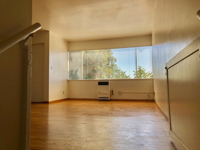 Scenic View Living Room - 4400 Fremont Ave N